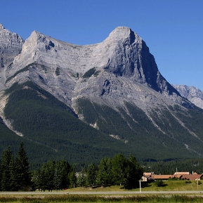 pixabay-canmore-142498